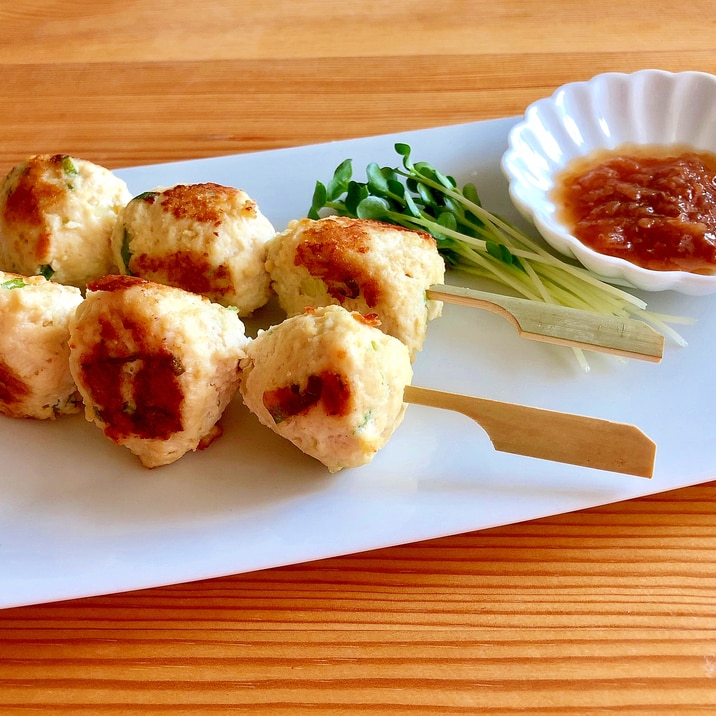 ヘルシー豆腐つくね☆梅肉ソース添え